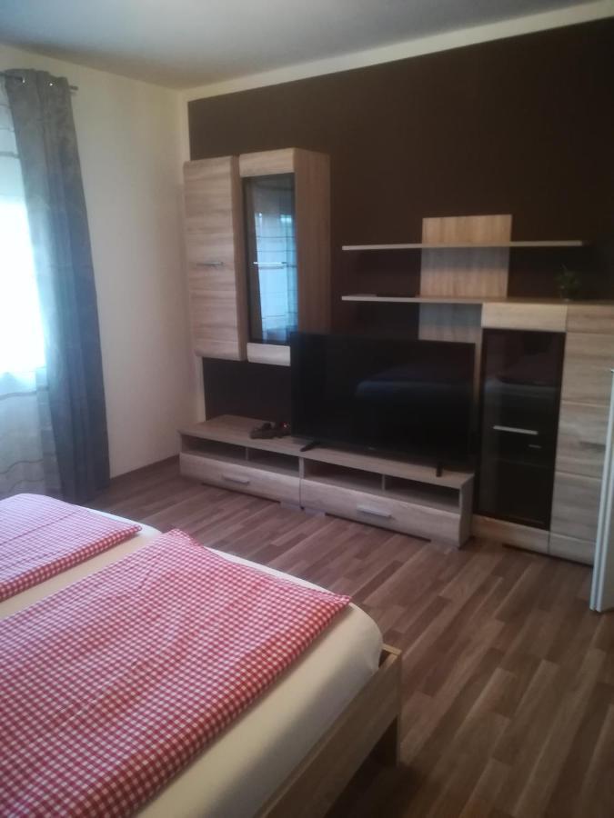 Zentral Gelegene, Sehr Ruhige Und Helle Wohnung غراتس المظهر الخارجي الصورة