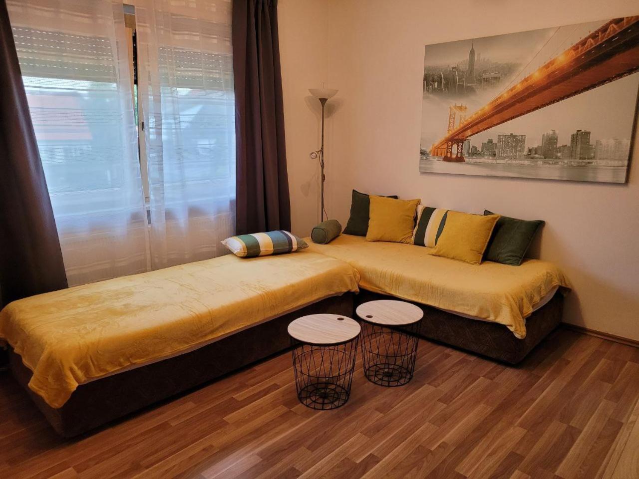 Zentral Gelegene, Sehr Ruhige Und Helle Wohnung غراتس المظهر الخارجي الصورة