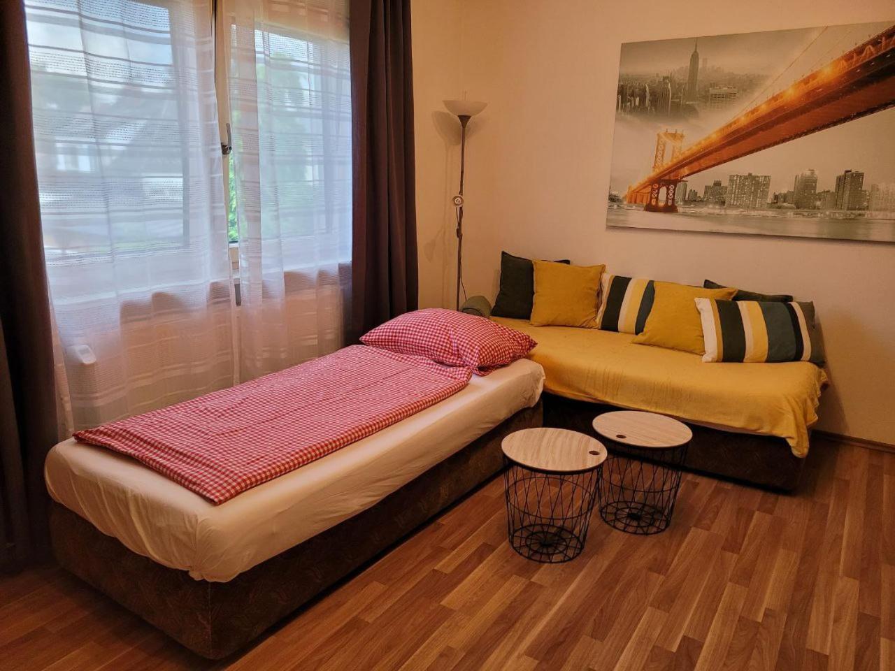 Zentral Gelegene, Sehr Ruhige Und Helle Wohnung غراتس المظهر الخارجي الصورة